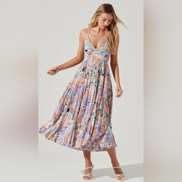 Blythe Dress in Coral Multi ASTR the Label - Picture 3 of 10